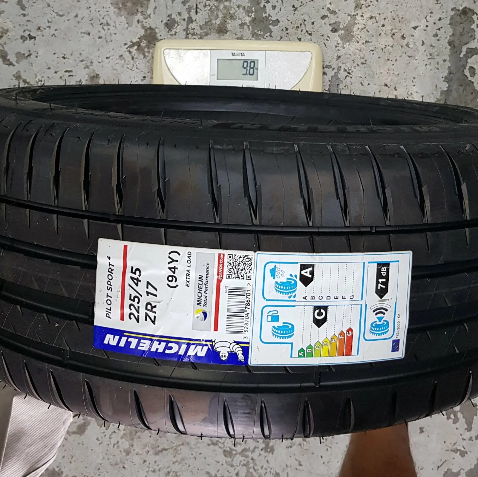 Michelin ps4 suv. Pilot Sport 4. Michelin Pilot Sport. Мишелин 205/50/17 y 93 Pilot Sport-4. Michelin ps4.