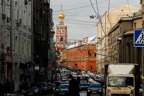 Название самой короткой и узкой московской улицы