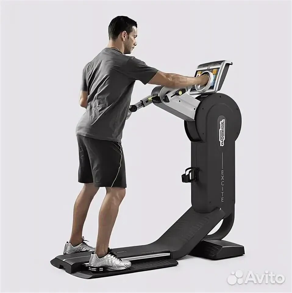 Top excite. Technogym. Велосипед technogym тренажер. Эллипсоид техноджим. Technogym excite unity 1000 upright bike.