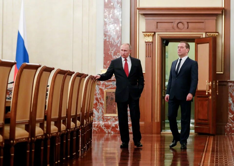 Подают в отставку правительство. Заседание кабинета министров. Кто принимает отставку правительства. Подают в отставку правительство. Подают в отставку правительство.
