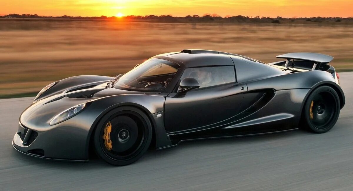 Хеннесси веном gt. Машина hennessey venom. Hennessey venom gt - 435 км/ч. Хеннесси машина. Машина hennessey venom gt.