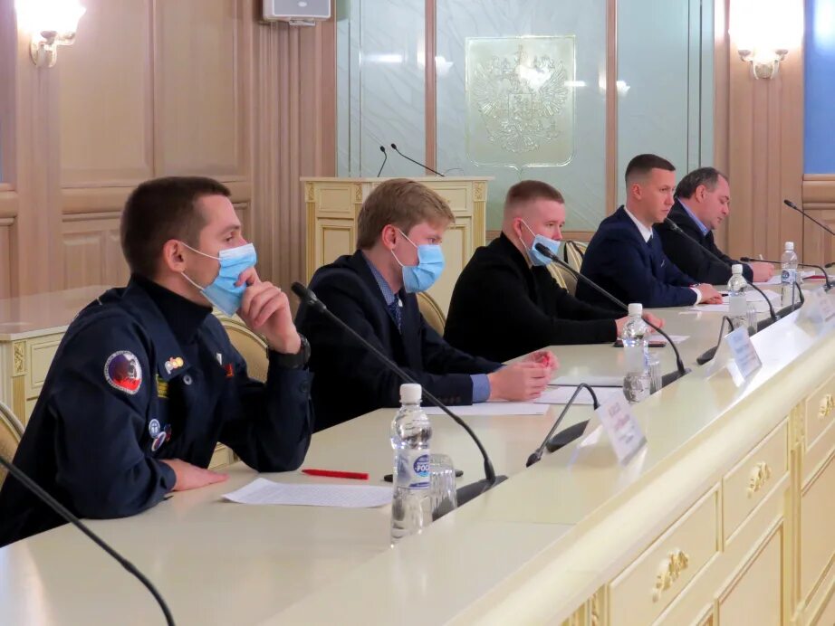 Молодежная политика хабаровск. Молодежь. Молодежное правительство хабаровского края. Молодежная политика хабаровск. Форум молодых в хабаровск.