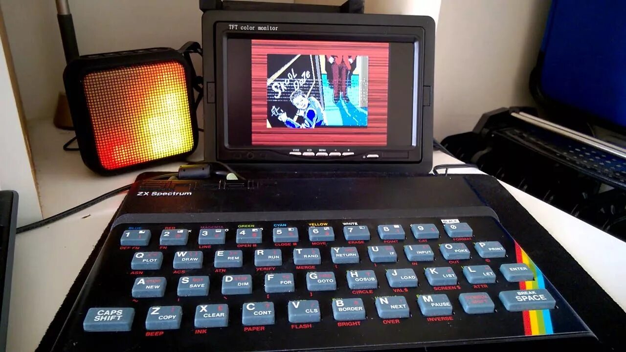 ZX Spectrum 128. ZX Genesis 128 компьютер. Спектрум компьютер 90е. Первые компьютеры Спектрум. Спектрум 7 класс