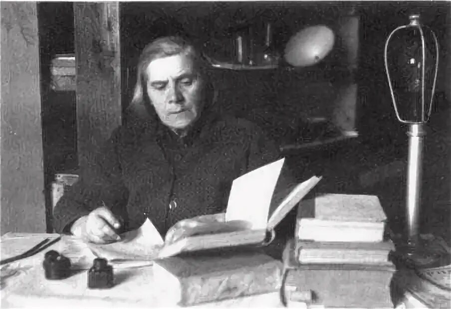 Телефонистка кэт. Бэсм 1952. Бэсм-6 фото. Радио сша 1920. Телефонист на коммутаторе.