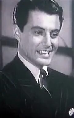 Актер вешал