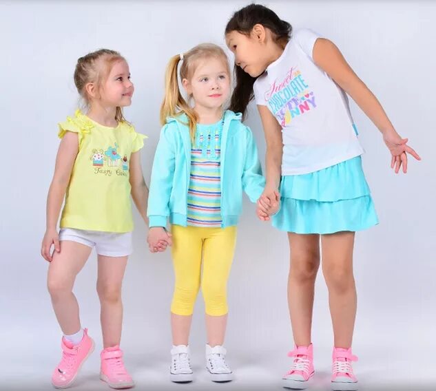 Одежда для детей. Детская одежда 21. Детская одежда 21. Модные дети. Дольче габбана kids 2022.