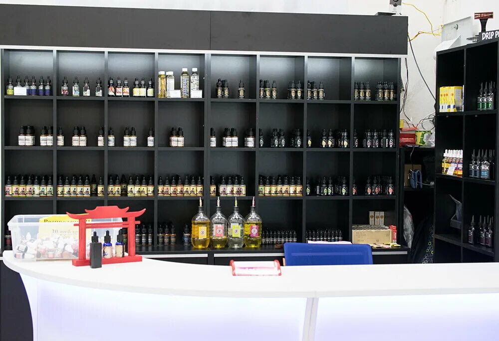 вейп t90. московские вейп шопы. вейп шоп владимир. Vape магазин. вейпшоп галактика.