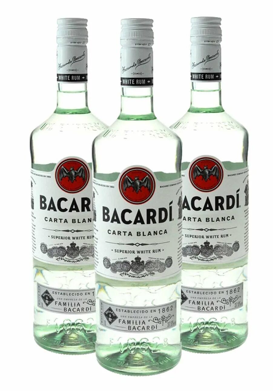 Сколько стоит бакарди. Бакарди carta Blanca. Bacardi carta Blanca 0.7. Bacardi белый Ром. Rum Bacardi carta Blanca.