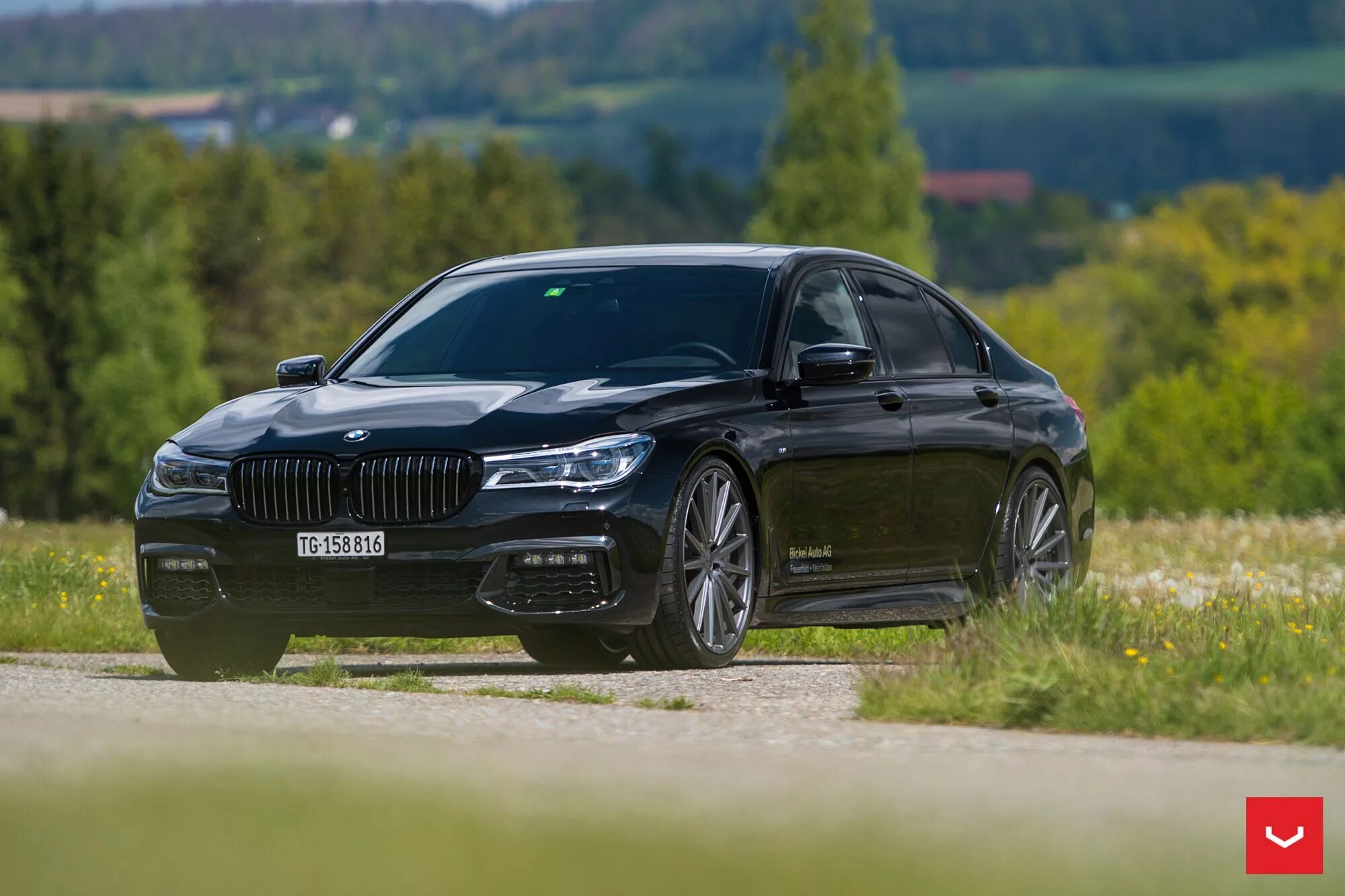 Bmw 7 тюнинг. BMW m7 g11. BMW 7 g11. БМВ 7 2017. BMW g11/g12.