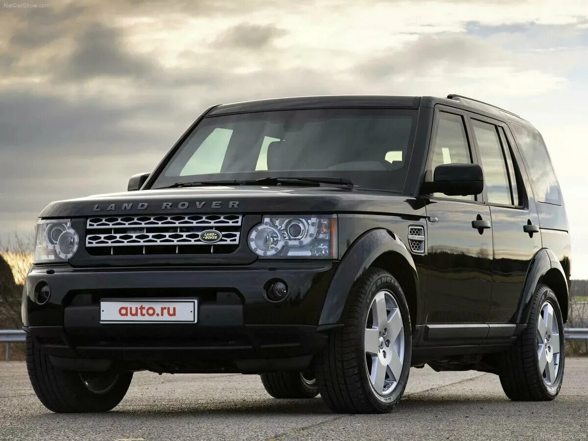 Сколько стоит дискавери. Ленд Ровер Дискавери. Диски ленд Ровер. Land Rover Discovery 4. Range Rover Дискавери 4.