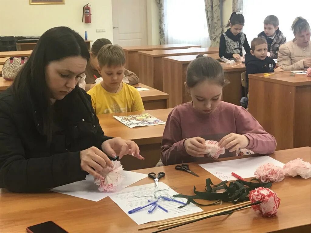 Посещает воскресную школу