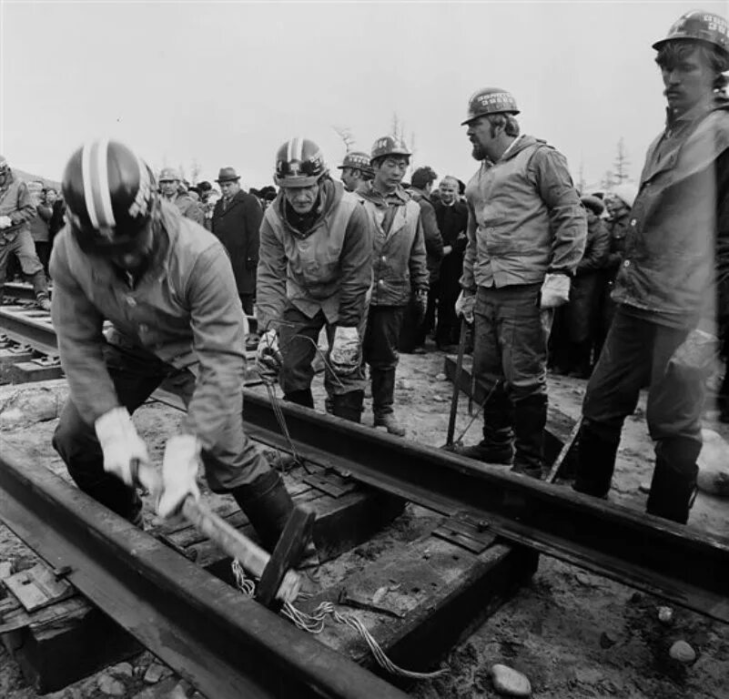 Бам сколько погибло. БАМ золотое звено 1984. БАМ Балбухта. БАМ Куанда золотое звено. БАМ строители.