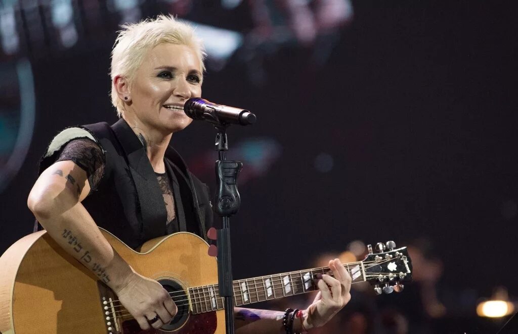 арбенина. ночные снайперы фото группы. ночные снайперы солистка. арбенина 2004. диана арбенина 1998.