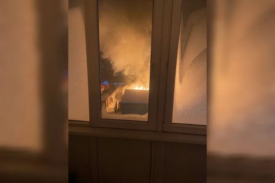 Пожар в набережных челнах. Пожар пострадали дети. Квартира после пожара. Пожар пострадали дети. 56 школа пожар.