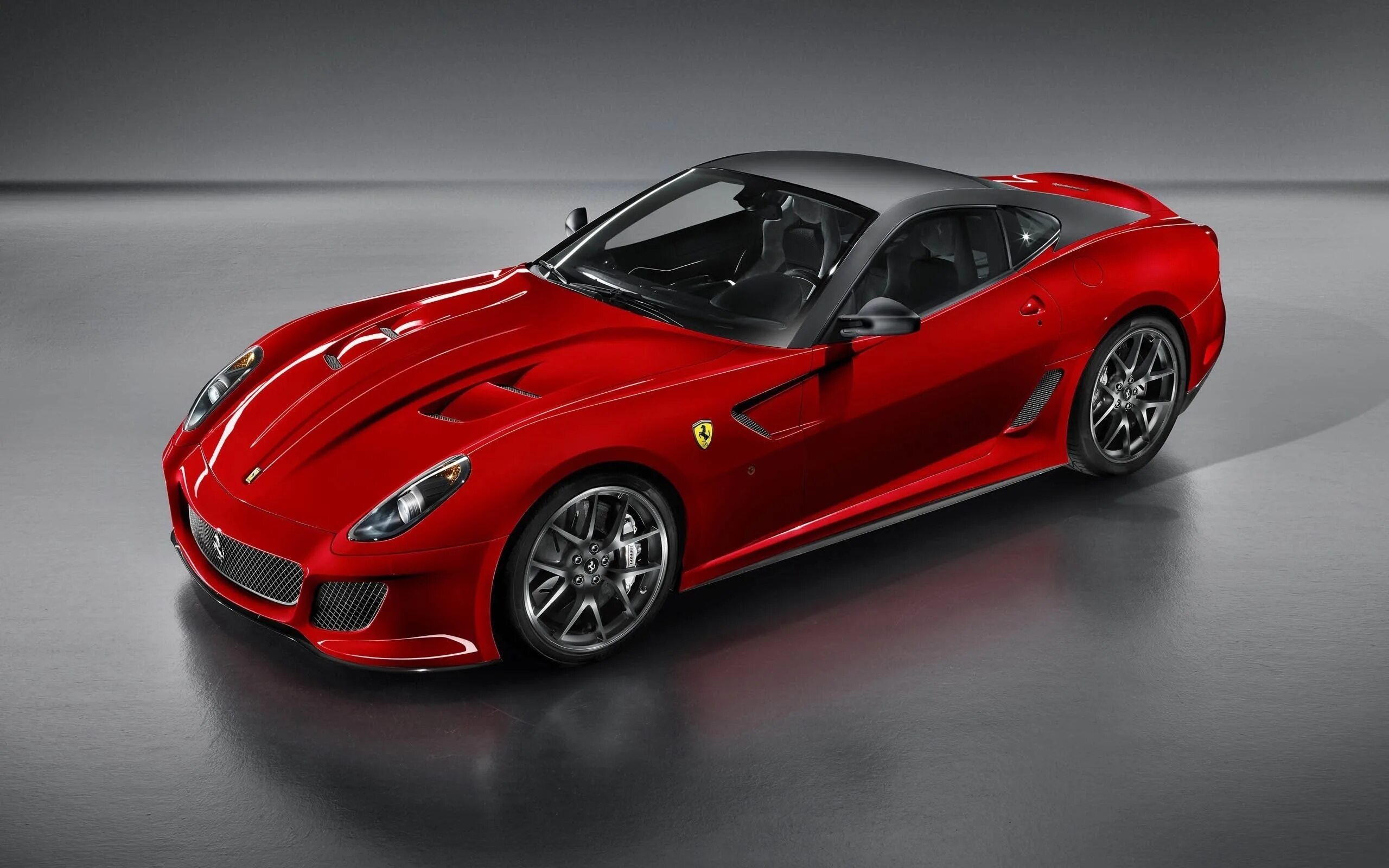 Красные машины фото. Ferrari 599 GTO. Феррари 599 ГТО. Феррари 599 GTO 2022. Феррари GTO 2022.