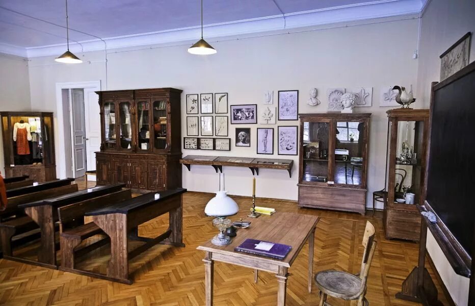 частная школа имени тенишевой смоленск. музей талашкино в смоленске. талашкино школа ученики. школа тенишевой музей в талашкино. русская старина смоленск тенишева.