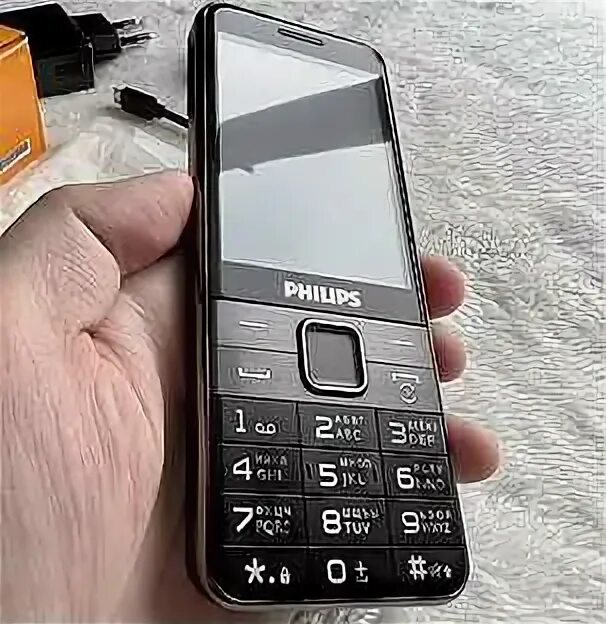 Филипс 590 телефон. Филипс ксениум е590. Philips Xenium e590 Philips. Филипс 590. Телефон Филипс Xenium 590.