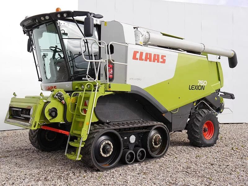 Лексион комбайн 760. Комбайн класс Лексион 580. Комбайн CLAAS Lexion 780. Комбайн Клаас Лексион 760 кабина.