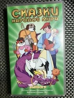 Жалаңаш жетілген әйелдер кеудесі