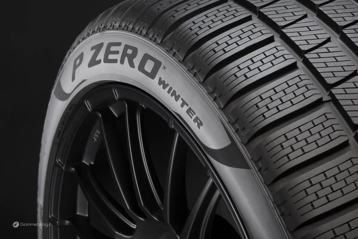 Зимние шины r21. Pirelli pzero winter. pirelli p zero winter. pirelli p zero зимние. pirelli p zero 2025.