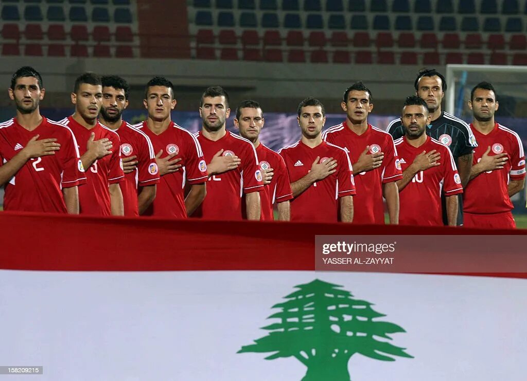 Футбол в ливане. Аль-нахда (футбольный клуб, саудовская аравия). Форма ливан футбол. Ливан футбол. Ливан футбол.