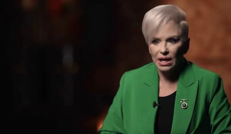 Ирина понаровская 2022. Ирина понаровская в шоу маска. Понаровская в шоу маска на нтв. Ирина понаровская. Ирина понаровская пончик в шоу маска.