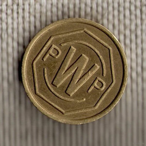 Деревянный жетон. Жетоны rad. Жетоны айдена хср. Мужская подвеска жетон. Акриловые жетоны.