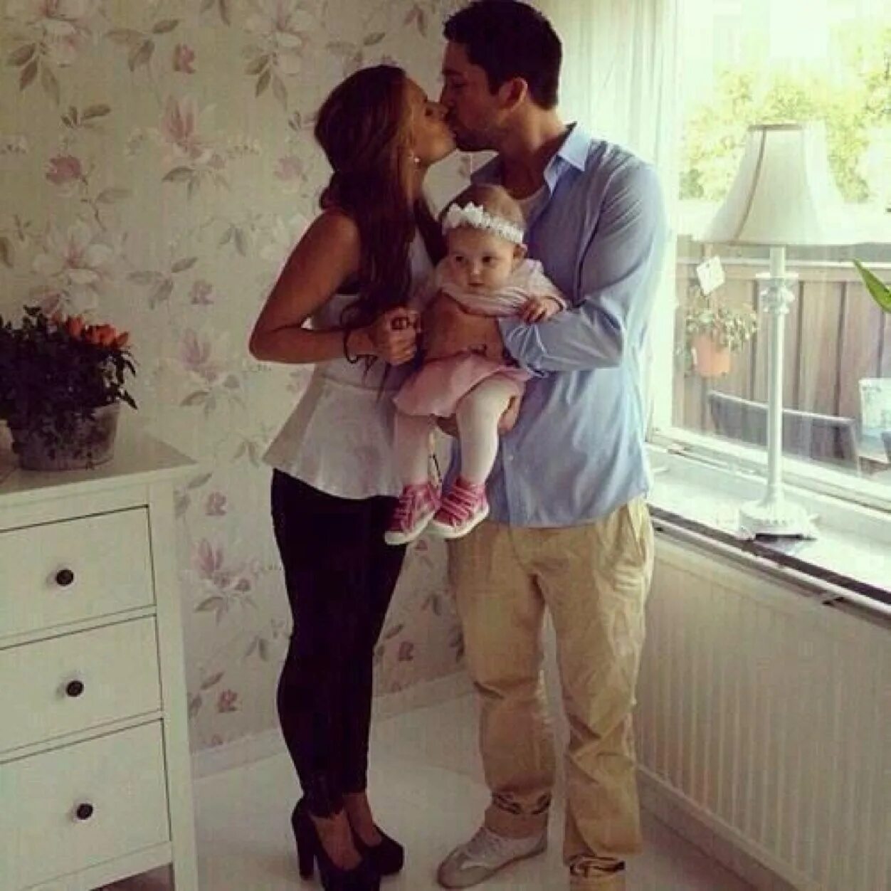 Родиться в любящей семье