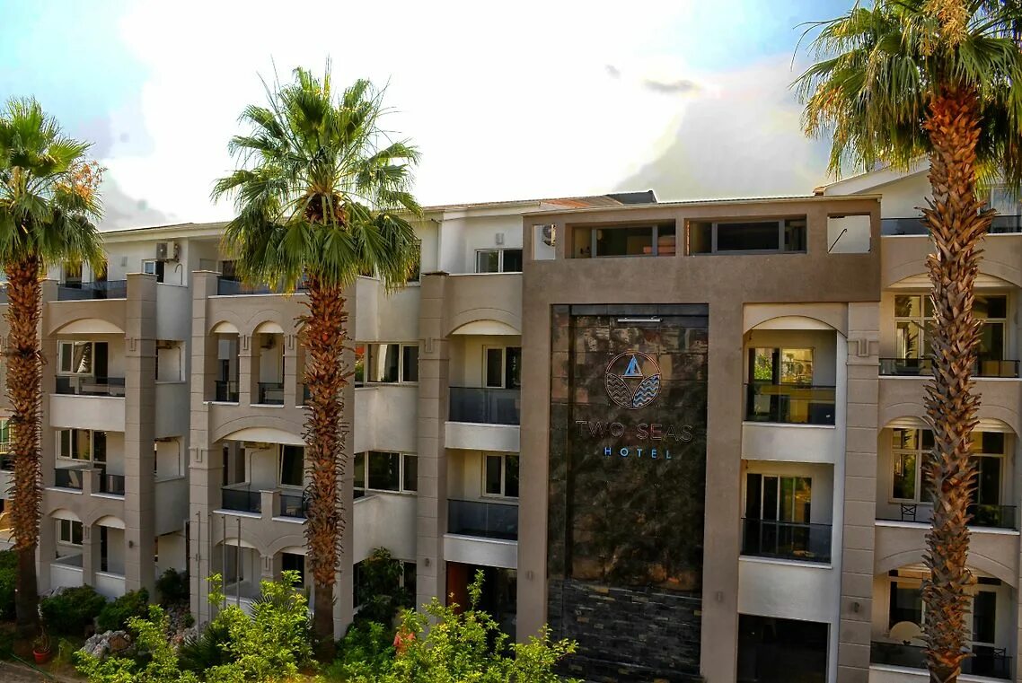 Галоклин балтийское море. Two seas. Мыс гренен (скаген). Остров эльютера. Two seas.