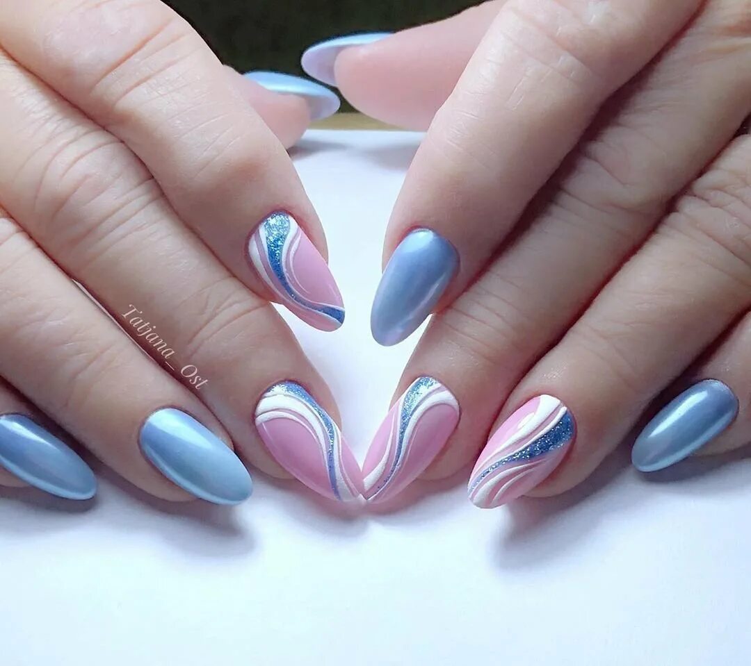 Роскошный маникюр. Голубой маникюр. Дизайн ногтей миндаль голубой. Голубые ногти. Голубые ногти миндаль.