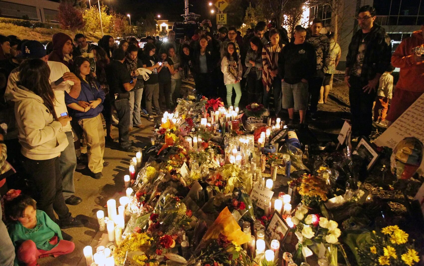 ангел у постели. человек умерший в рождественскую ночь. человек умерший в рождественскую ночь. человек умерший в рождественскую ночь. фотохудожник эрик йоханссон.