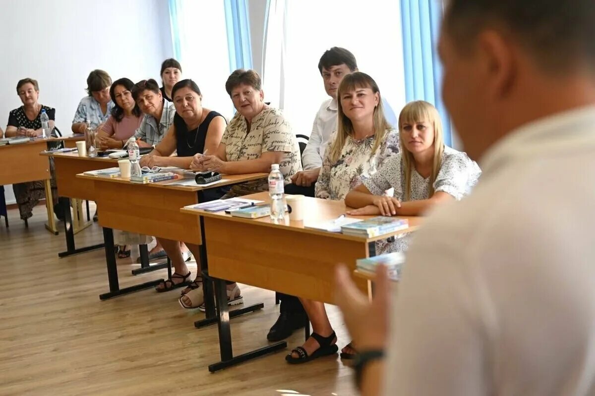 Школа 11 в петровского района ставропольского края. 2022. Общественный совет при министерстве образования пермского края. Учителя лнр. Учителя лнр.