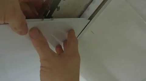 Демонтаж пвх панелей потолок