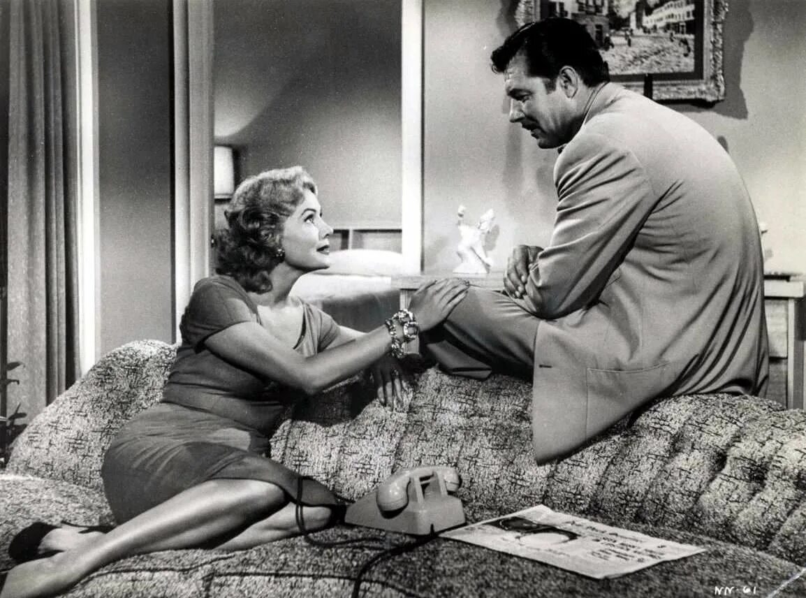 клара боу с матерью. женщины фильм 1965. Vintage scenes. лаура антонелли коварство. мадрид, коста флеминг фильм 1976.