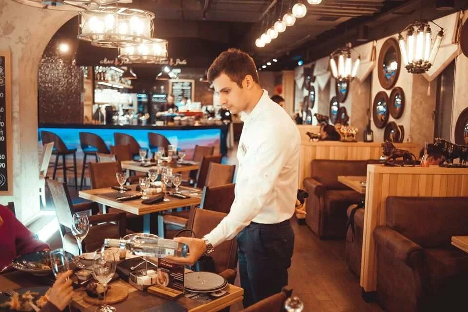 Мясо рыба ресторан волгоград меню. Мясо рыба ресторан волгоград. ресторан рыба волгоград. мясо и рыба ресторан официанты.