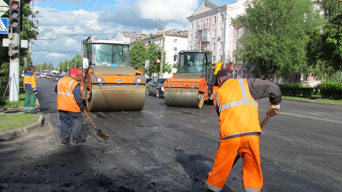 Ремонт дороги. Ремонт дорог в городе. Ремонт дороги во Владимире.