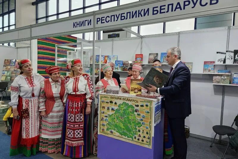 Белорусская ярмарка рыба. III Ташкентская Международная книжная выставка открылась. Bookfest Ташкент. Выставки культура народов СССР. Беларусь принимает участие