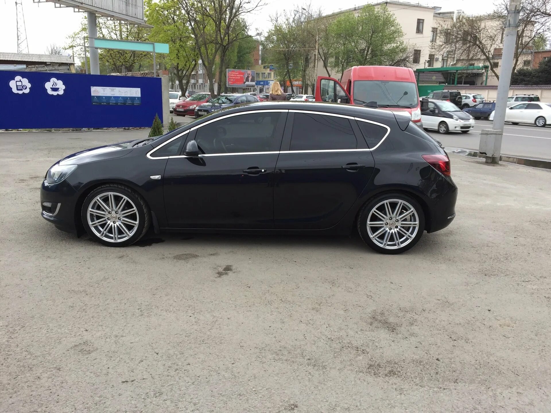 Диски на астру б у. Opel astra j диски r19. opel astra j диски r18. opel astra j r17.