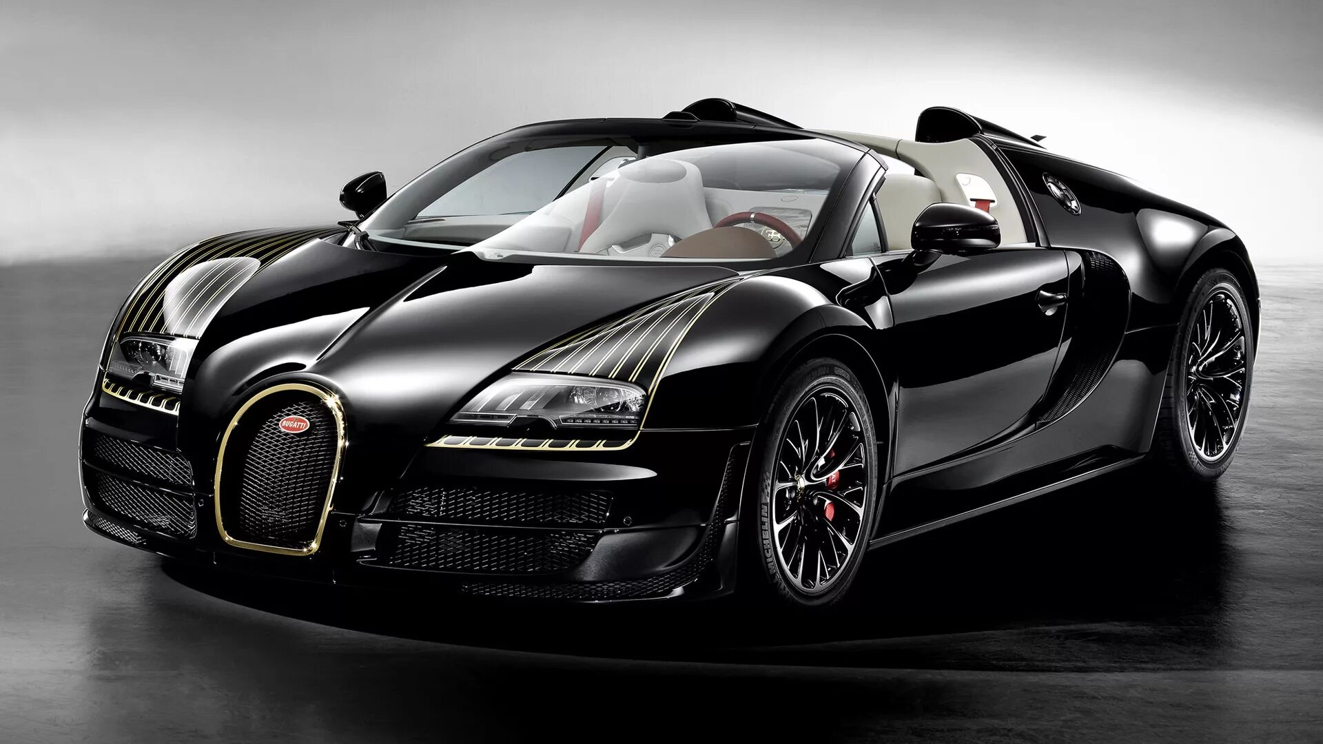 Bugatti black. Бугатти Вейрон. Bugatti Veyron Grand Sport Vitesse. Бугатти Вейрон черная. Бугатти Вейрон 2014.