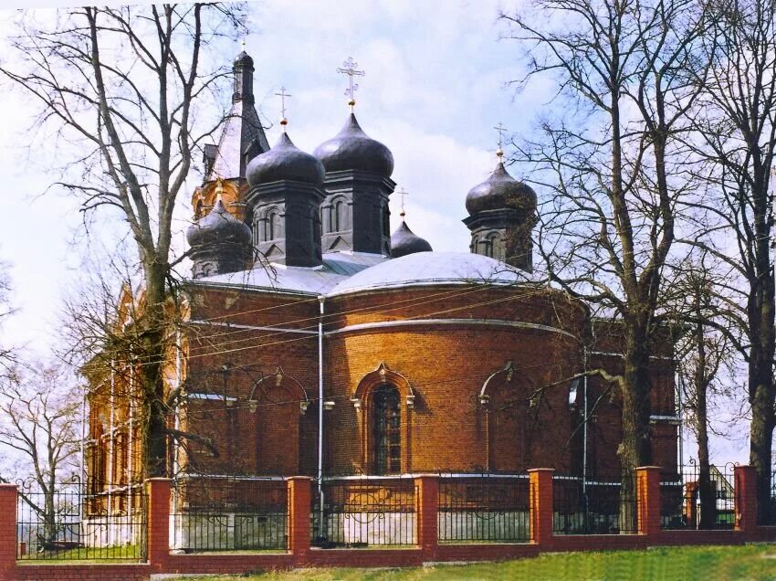 церковь в ильинском дмитровский район. источник село ильинское дмитровский. храм рождества в ильинском. г. храм рождества в ильинском.