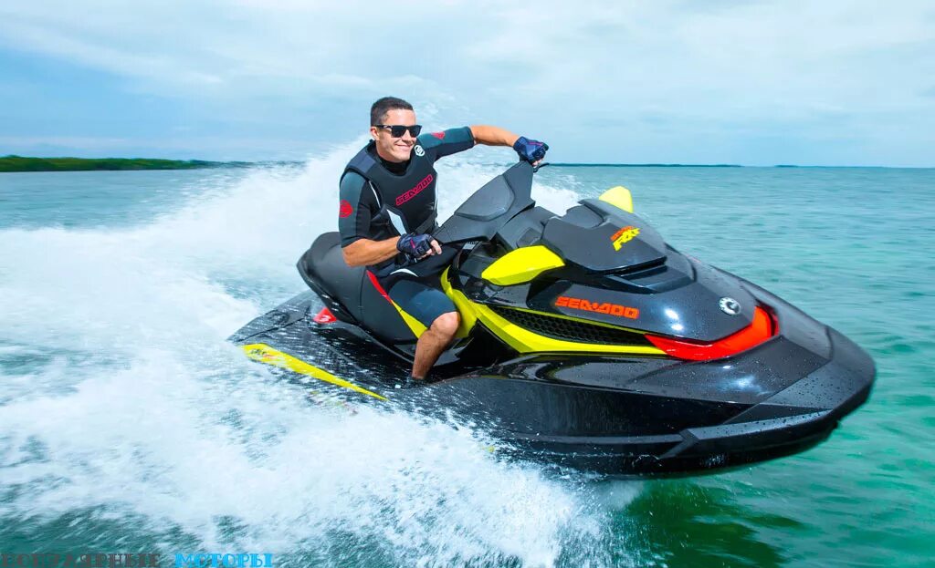 Sea Doo RXT X. RXT 300. Водный скутер 9591 GX. Гидроцикл BRP на воде. Прокат водных