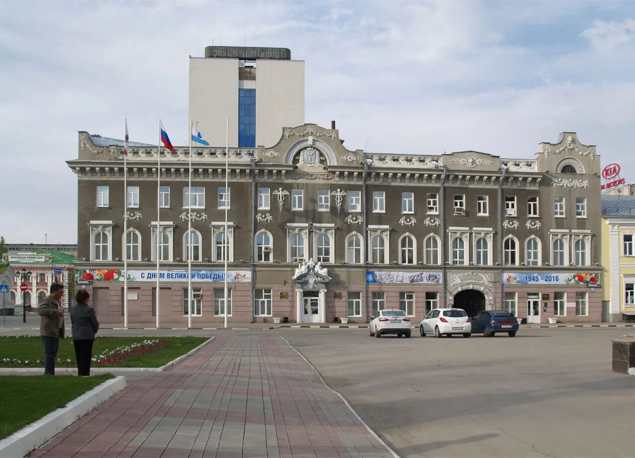 Городская Дума Саратов здание. Саратовская городская Дума здание. Здание городской администрации Саратов. Здание Саратовской администрации. Муниципальные учреждения г саратова