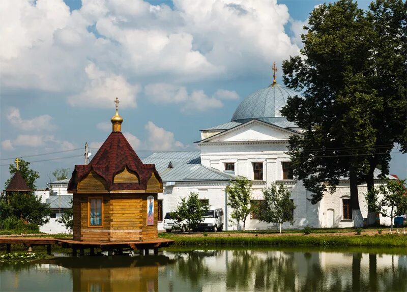 храм архангела михаила в кубинке. кубинка (город). михаила в кубинке. выставка танков в калининграде. михаила в кубинке.