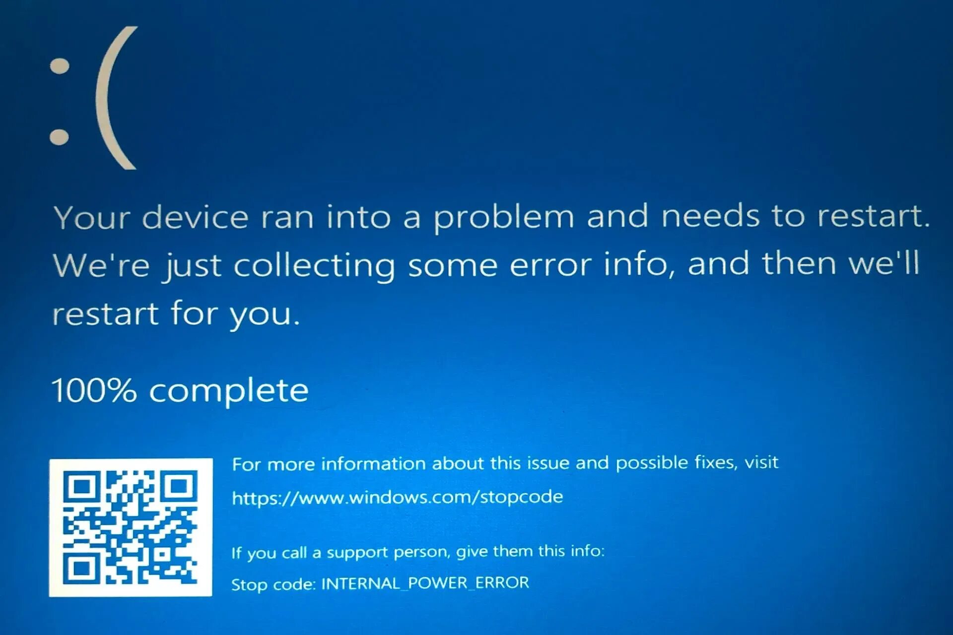 Internal power. Экран смерти Windows 10. Голубой экран. Голубой экран смерти. Ошибка синий экран.