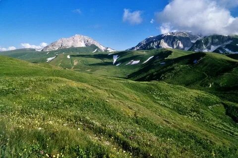 Слева кавказ справа кавказ