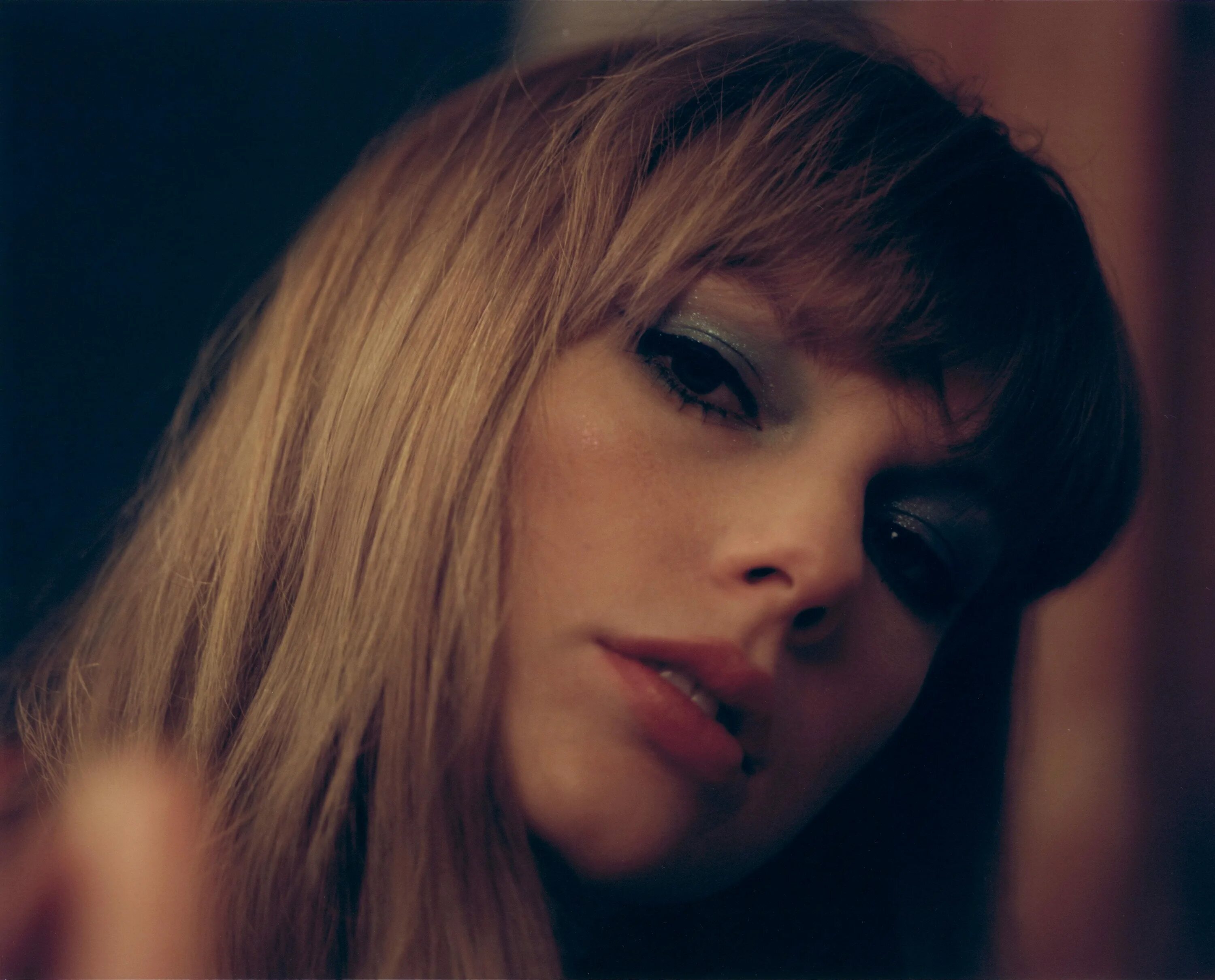 Midnights тейлор. Midnights Тейлор Свифт. Taylor Swift 2022. Midnights Тейлор Свифт обложка. Taylor Swift - Midnight фото.