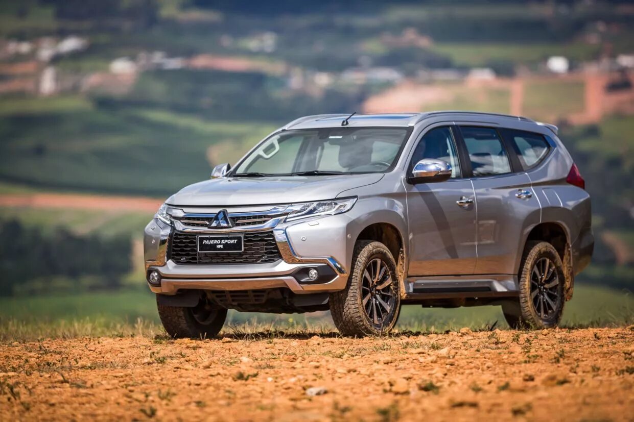 Mitsubishi pajero sport 2020. Pajero Sport 4. Митсубиши Паджеро спорт 2020. Mitsubishi Pajero Sport 2023.