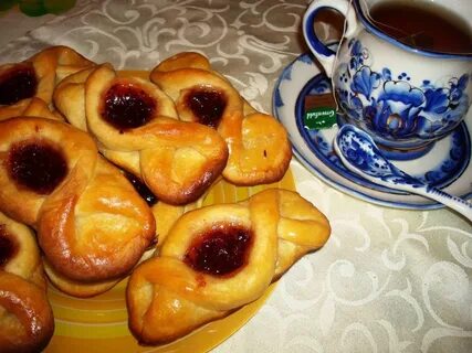 Выпечка из повидла из дрожжевого теста