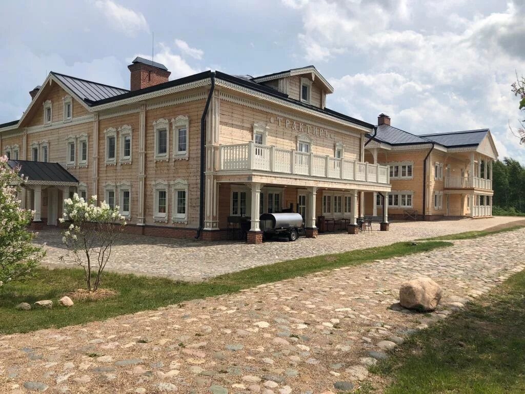 Гостиница ямская завидово. Ямская слобода завидово домики. Завидово трактир ямской. Завидово трактир ямской. Завидово ул ямская слобода 19 д вараксино.