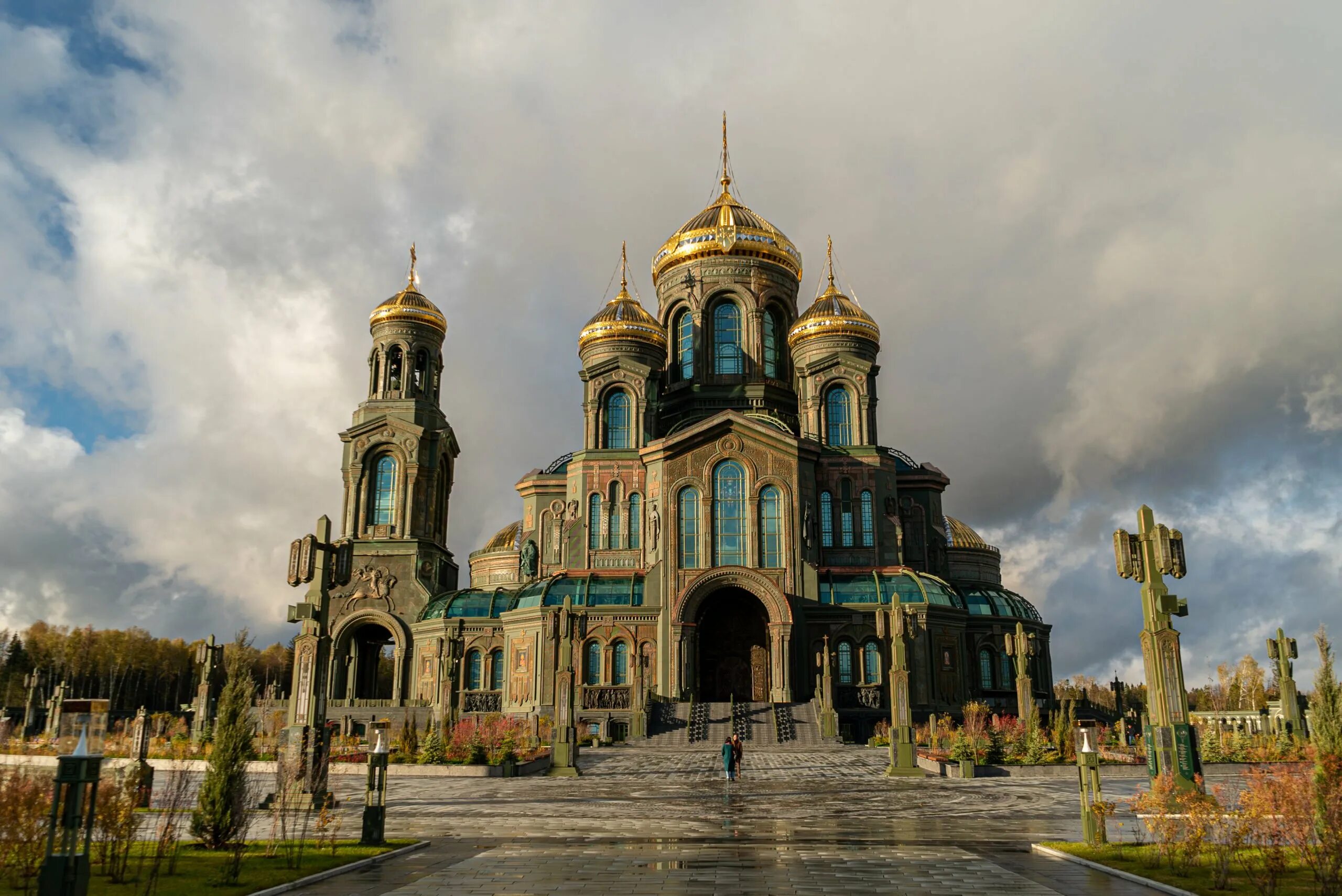 На месте храм находится в. Храм воскресения христова в кубинке. храм вооружённых сил российской федерации. главный храм вооружённых сил российской федерации. собор воскресения христова [hfv djjhe;tyys[ cbk.